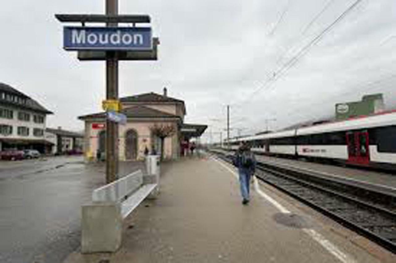 Maison Du Fey Hotel Moudon Eksteriør billede